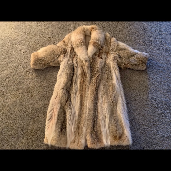 Natural Coyote Coat - Picture 5 of 12